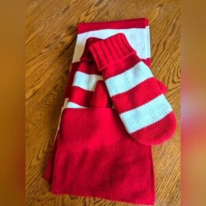 Red & White striped Mittens and scarf. Adult one size. New